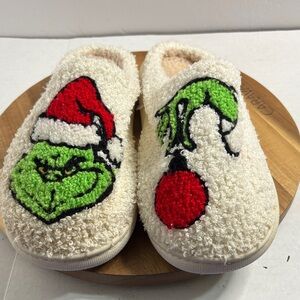 Festive Grinch Slippers with Santa Hat Sz 6-7 New